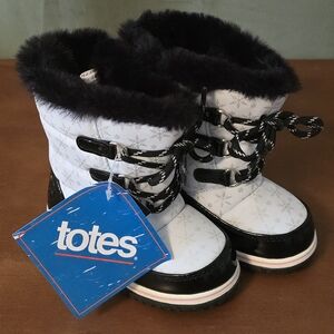 Totes Snowflake Winter Boots